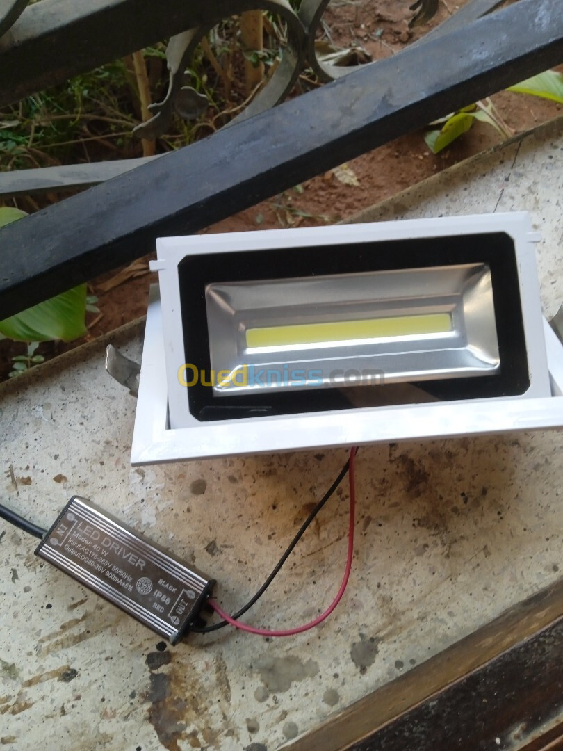 Projecteur led intérieur et extérieur 40w