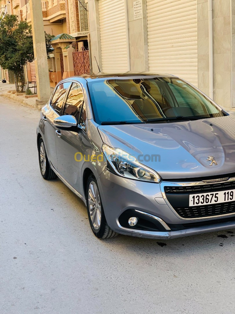 Peugeot 208 2019 Allure