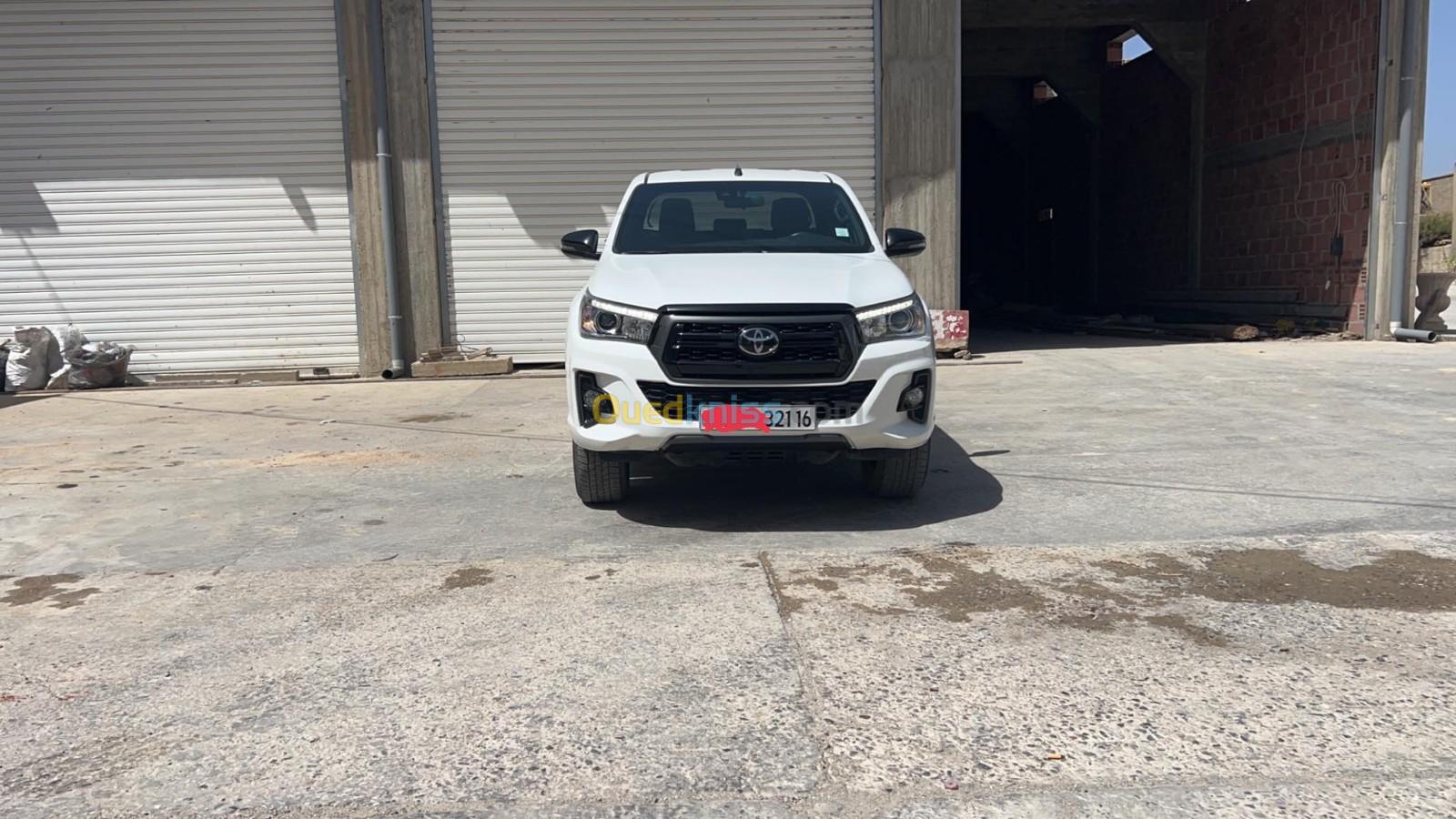 Toyota Hilux 2021 