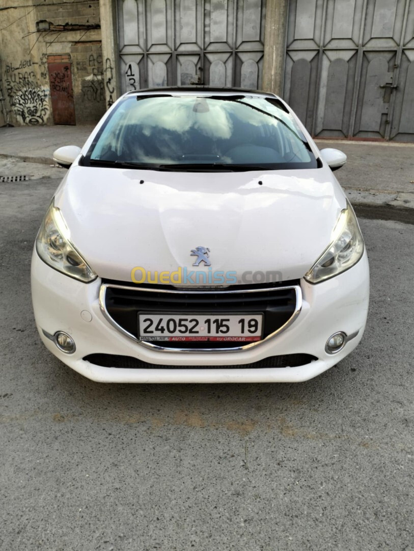 Peugeot 208 2015 Allure