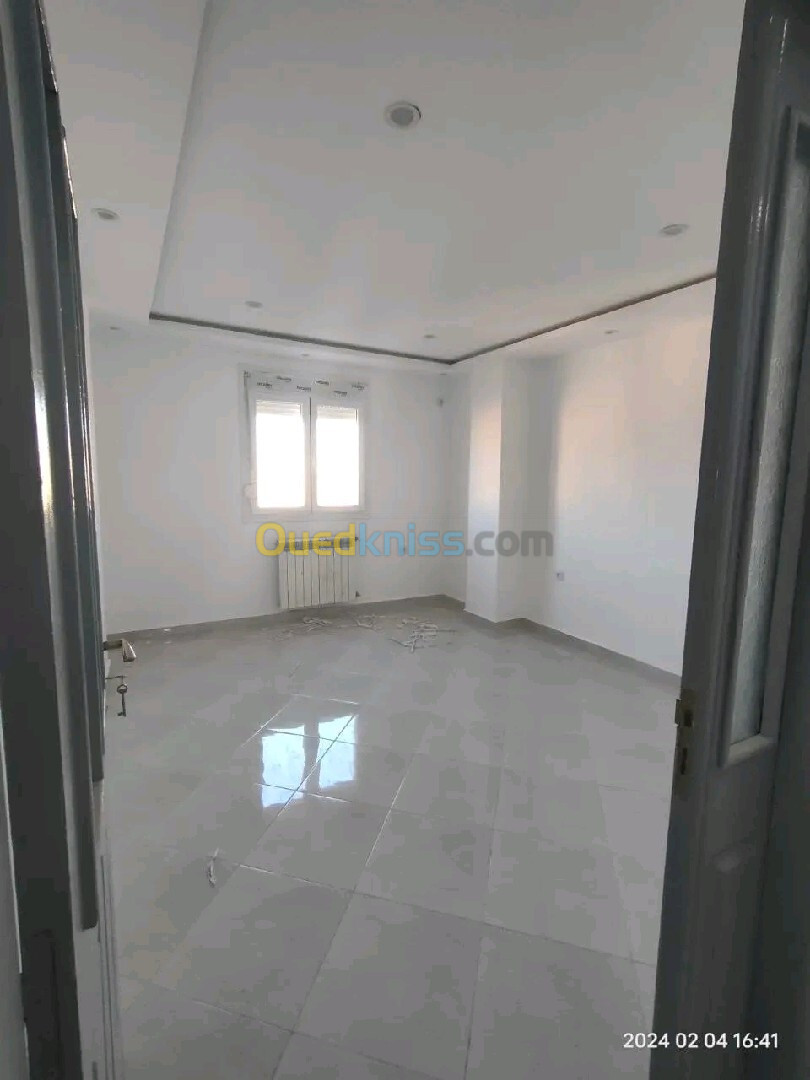 Vente Appartement F2 Alger Bordj el kiffan