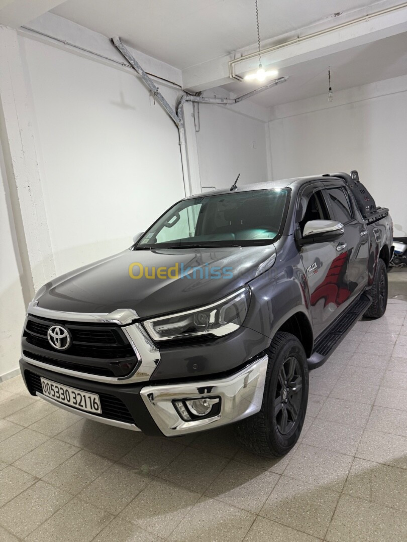 Toyota Hilux 2021 Sr5 4*4 diesel