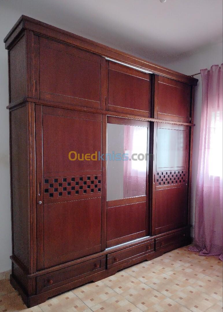 Grande armoire bois 1er choix a vendre 