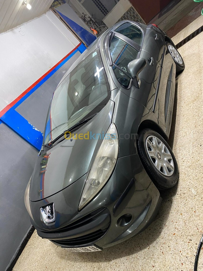 Peugeot 207 2008 207