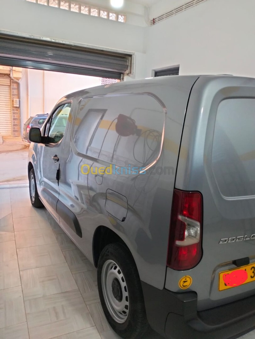 Fiat DOBLO ITALIENNE 2024 