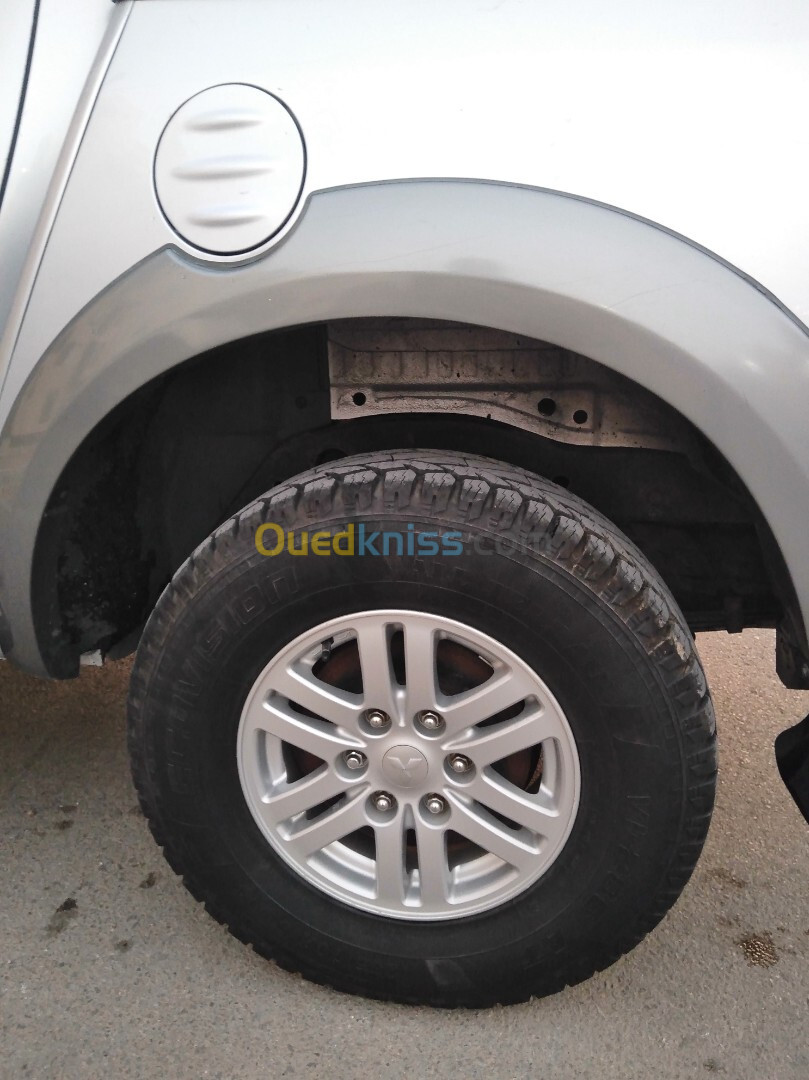 Mitsubishi L200 2008 Doube cabine Evolution