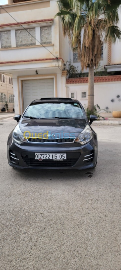 Kia Rio 5 portes 2015 Funny Facelift 