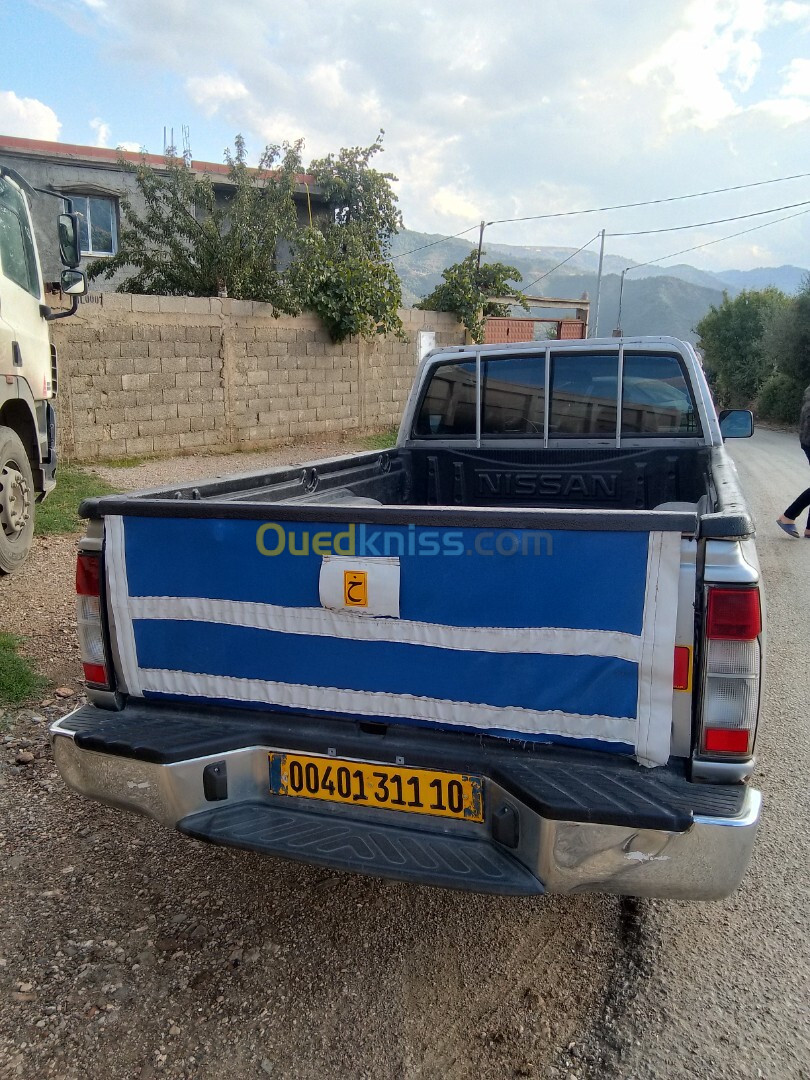 Nissan Pickup 2011 Pickup