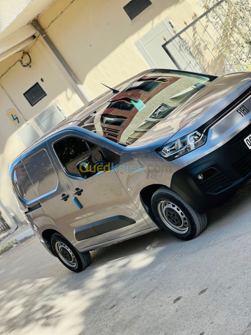 Fiat DOBLO 2023 