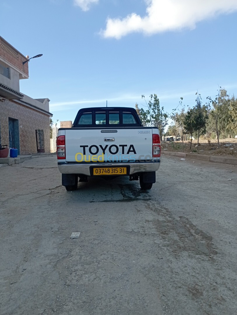 Toyota Hilux 2015 LEGEND DC 4x2