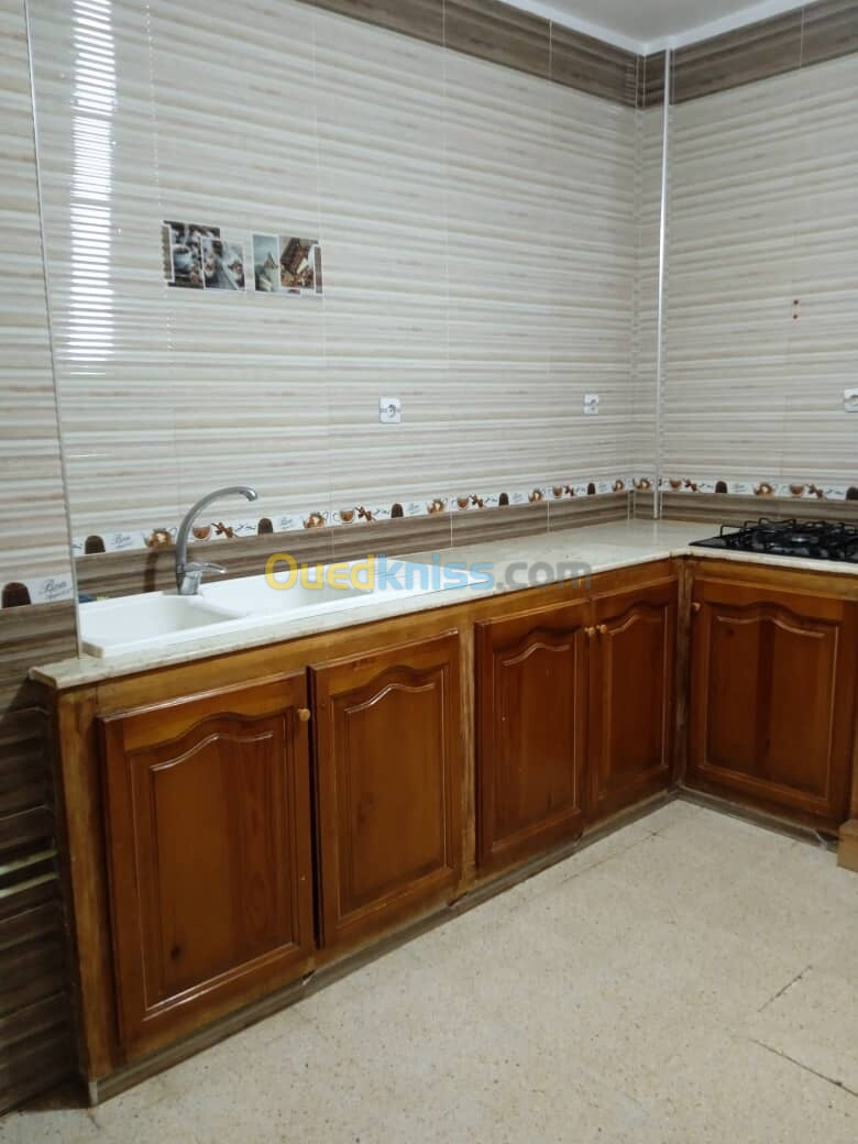 Location Appartement F4 Alger Zeralda