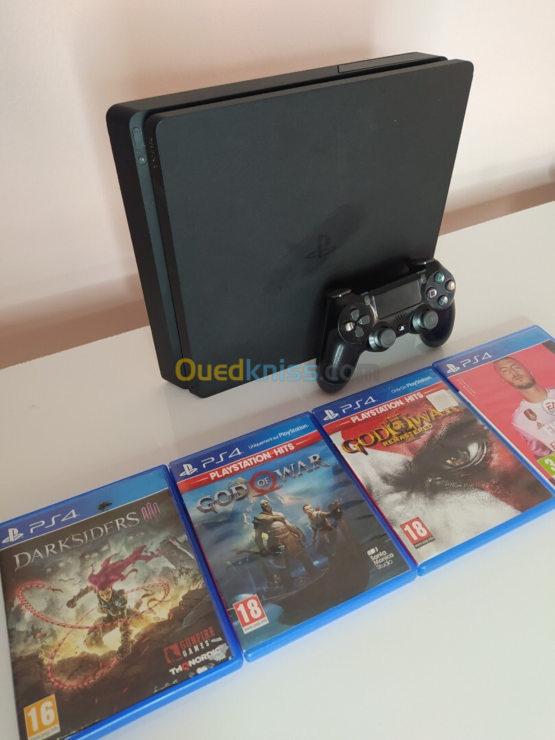 Ps4 1To+4 jeux+ manette original 