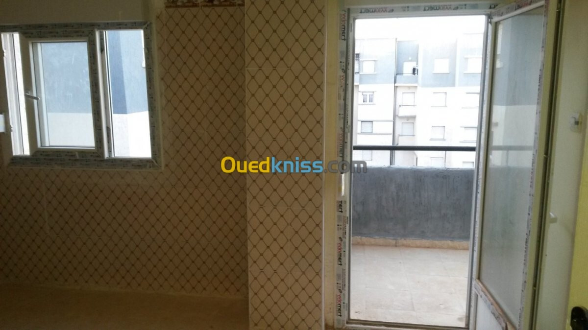 Location Appartement F3 Oran Arzew