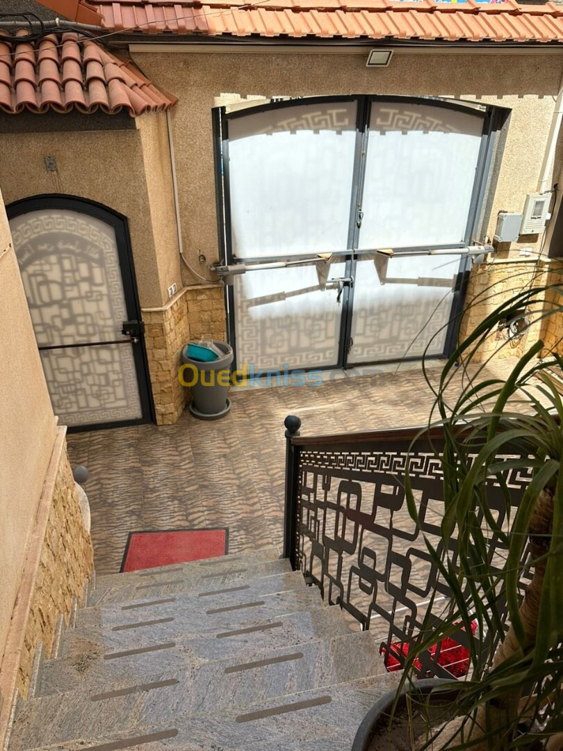 Location Appartement F2 Alger Dely brahim