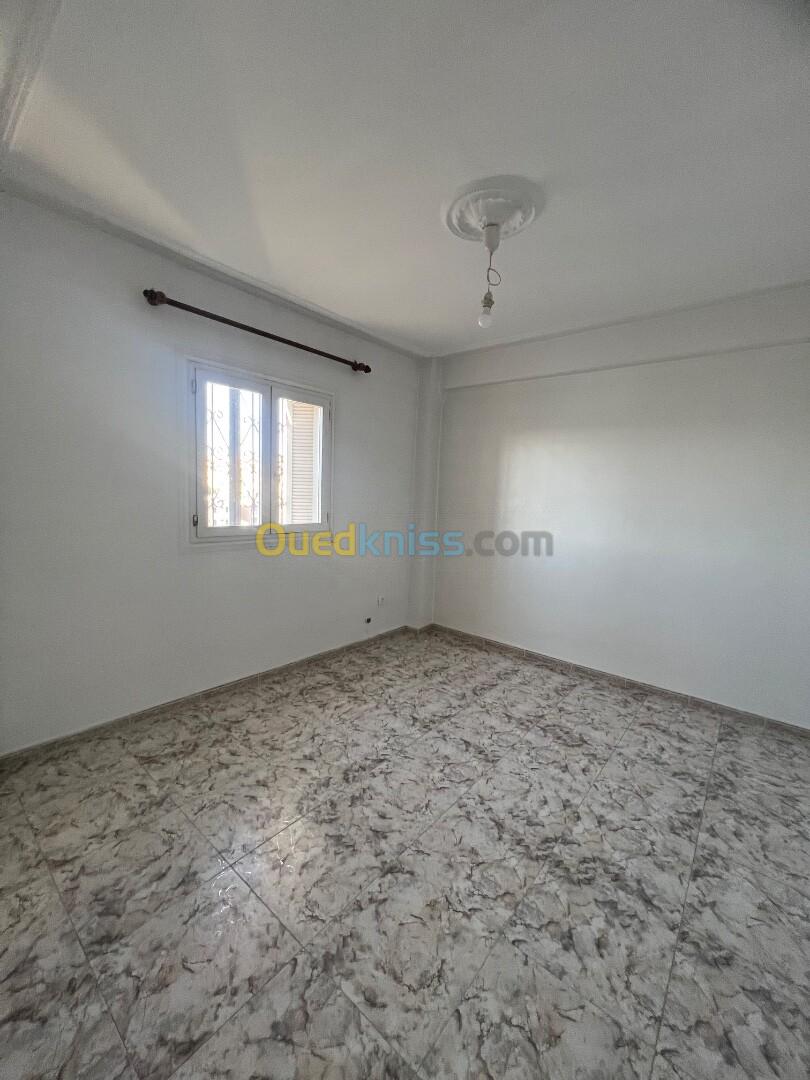 Location Appartement F3 Alger Said hamdine