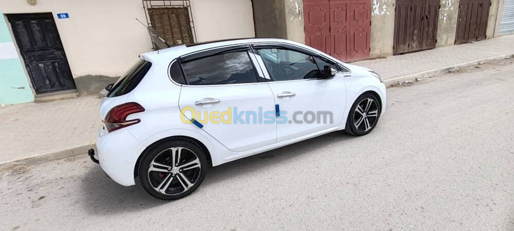 Peugeot 208 2017 Allure Facelift