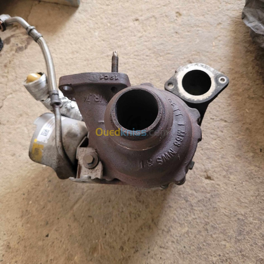 Turbo 1.6 dci dans le nouveau moteur 