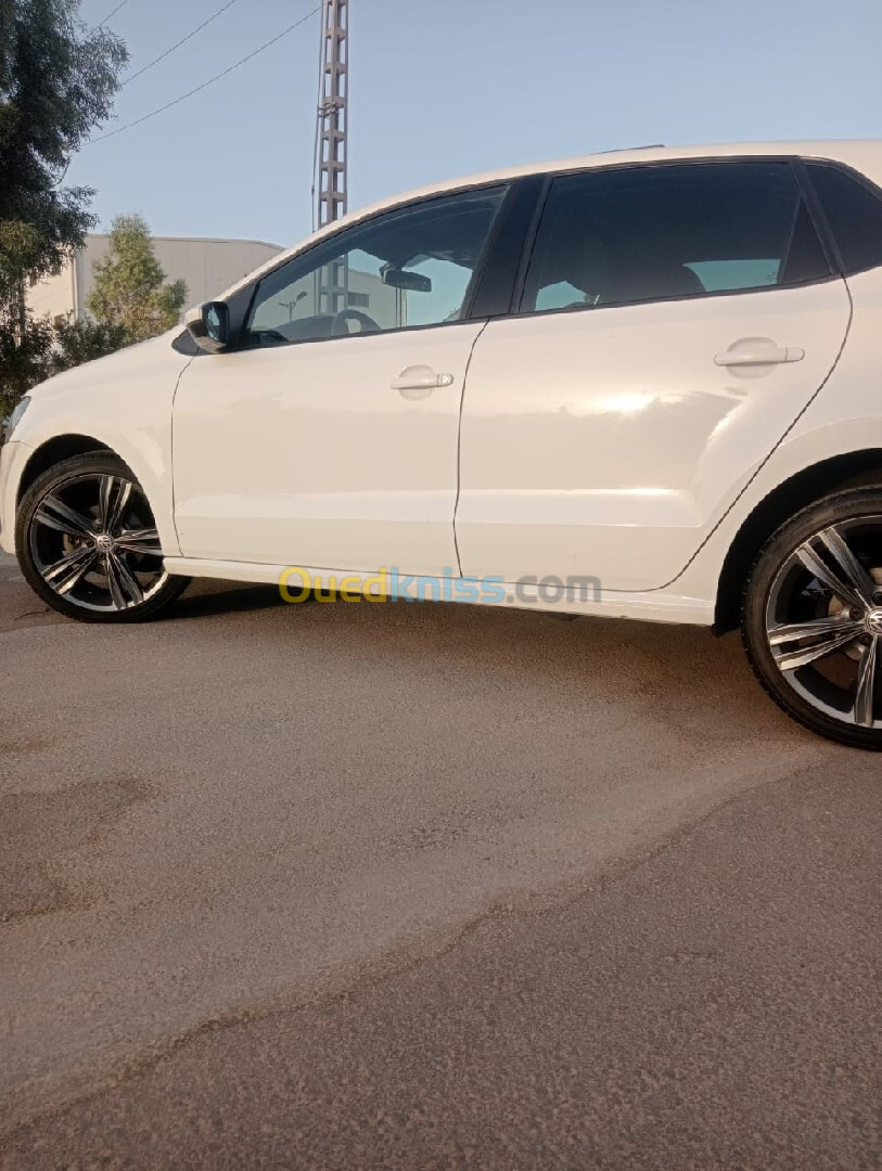 Volkswagen Polo 2016 Cara