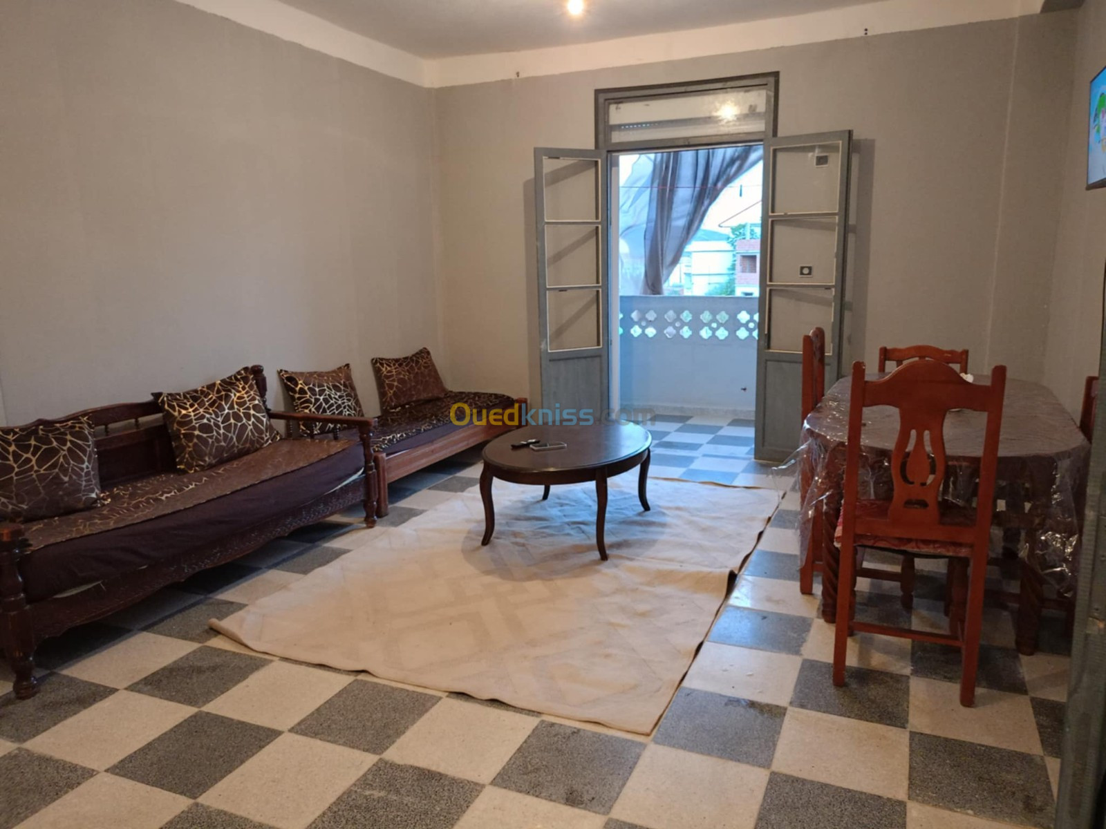 Location Appartement F2 Skikda Collo