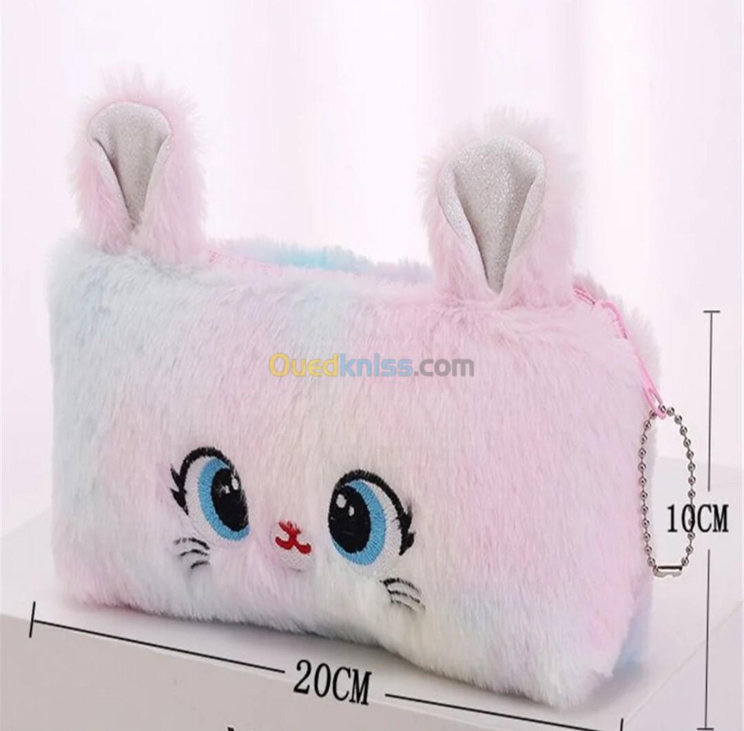 Trousse en peluche