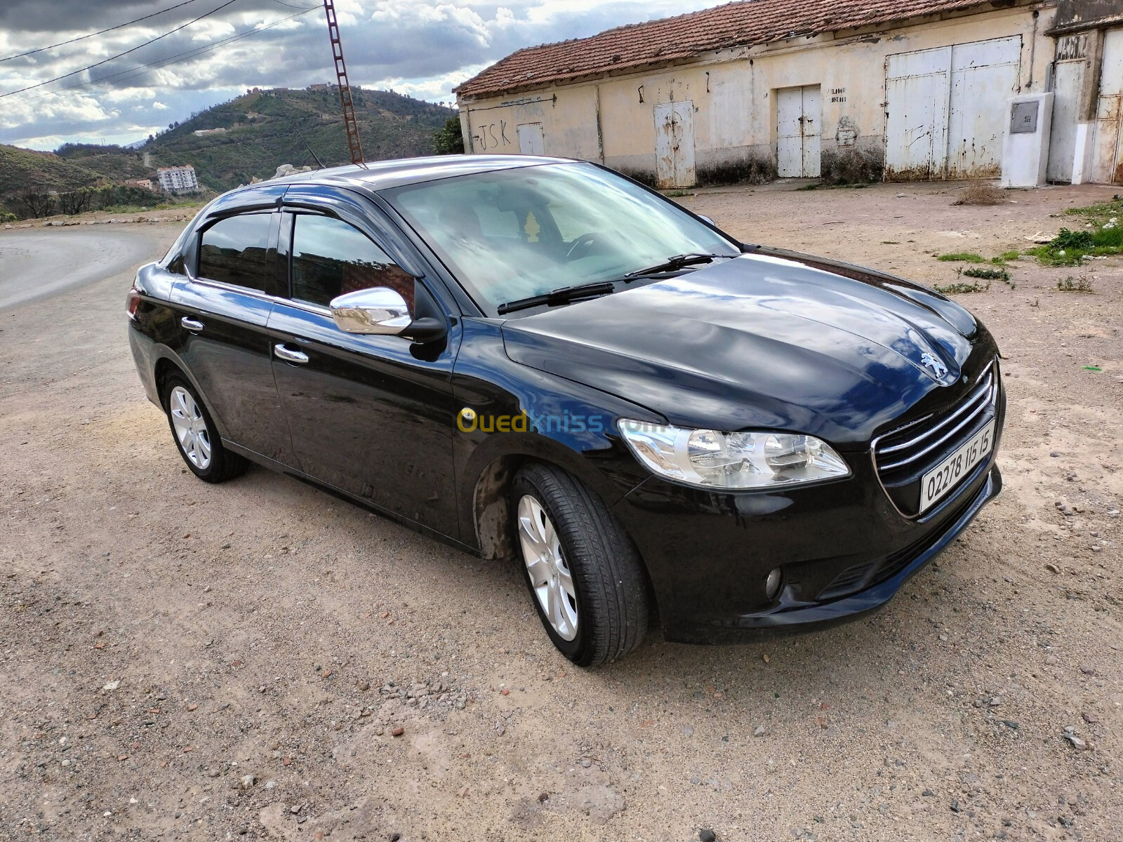 Peugeot 301 2015 Allure