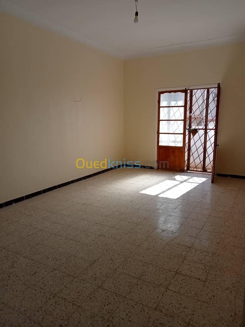 Location Appartement F5 Oran Sidi chami