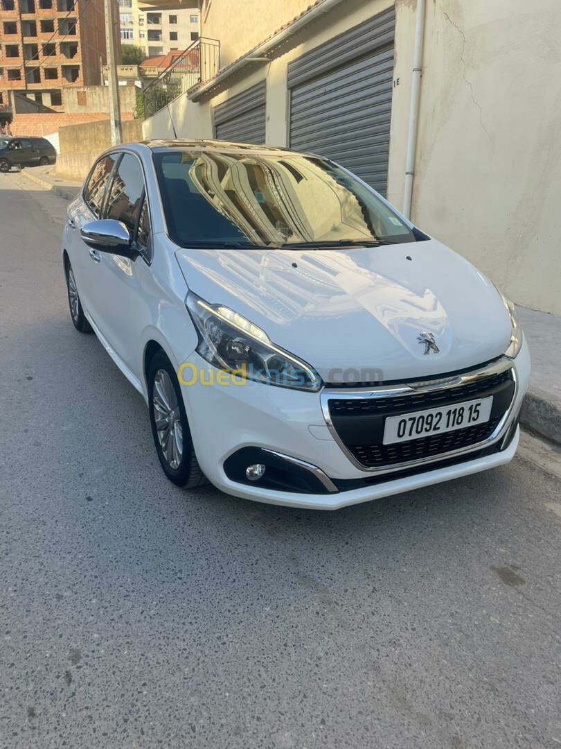 Peugeot 208 2018 Allure