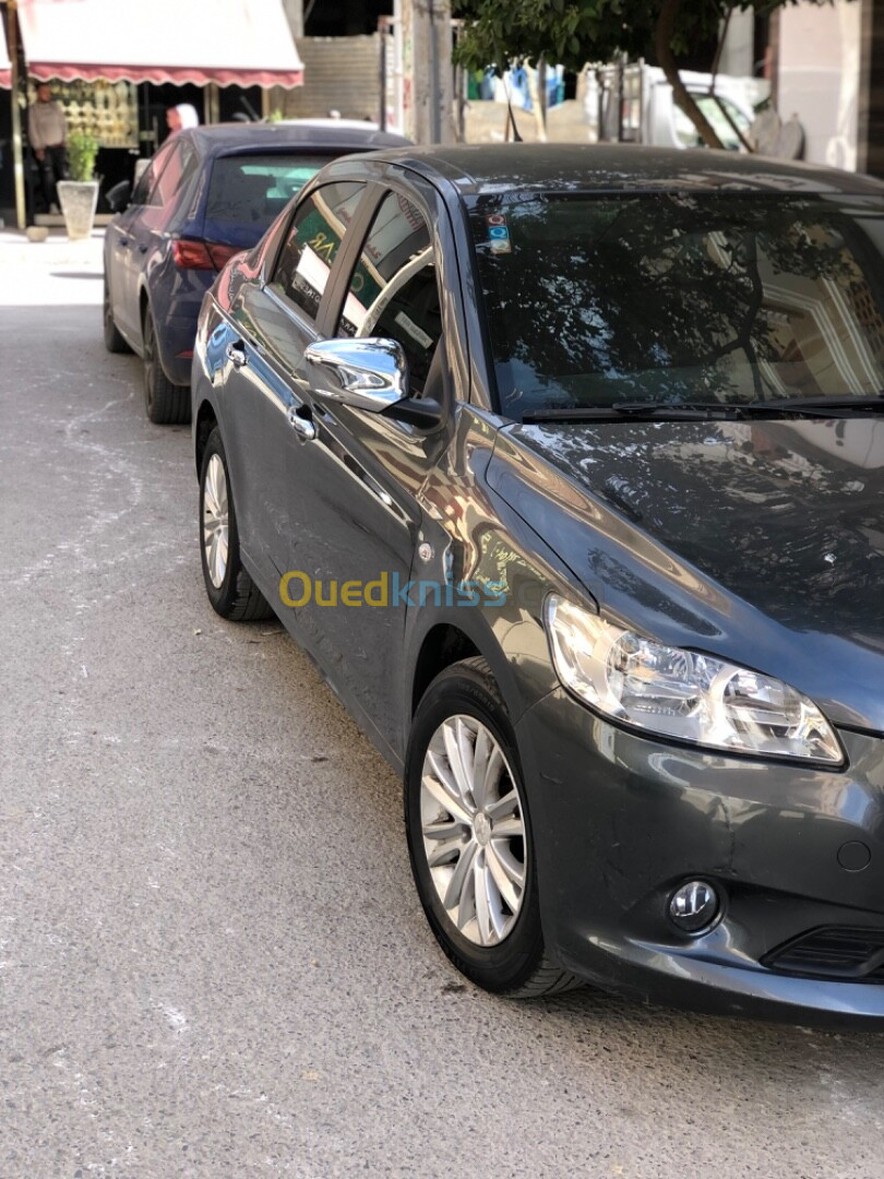 Peugeot 301 2013 Allure