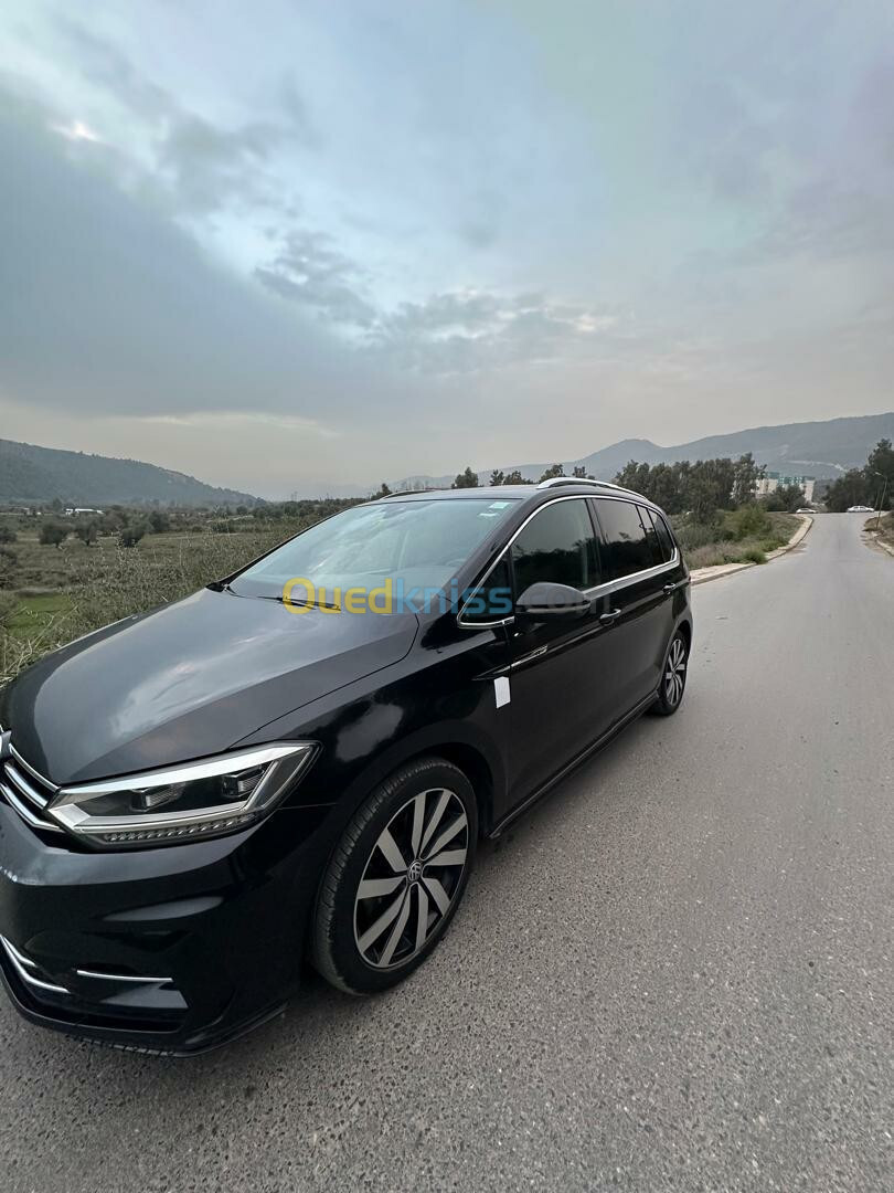 Volkswagen Touran 2019 R line