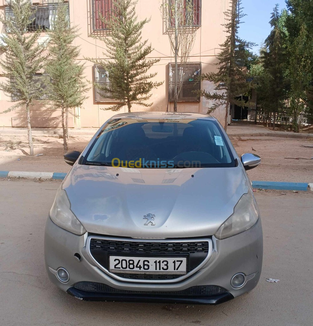 Peugeot 208 2013 