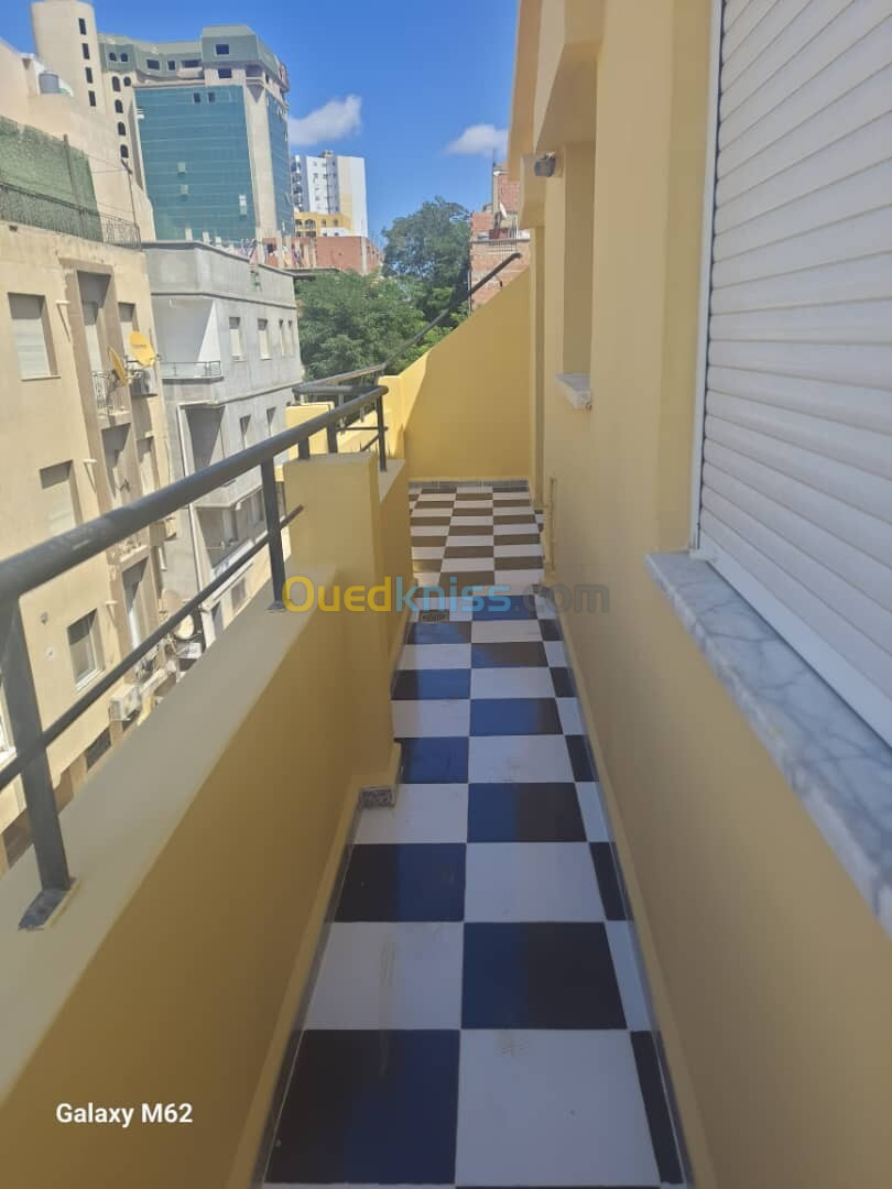 Location Appartement F4 Alger El achour