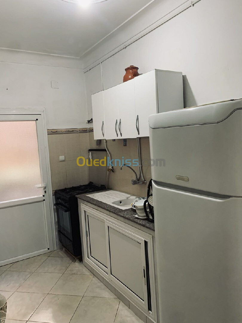 Location vacances Appartement F3 Alger Draria