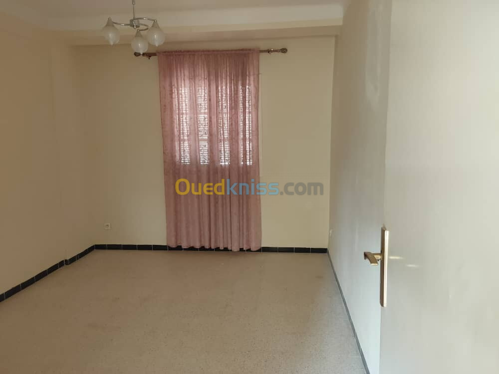 Location Appartement F3 Alger Douera