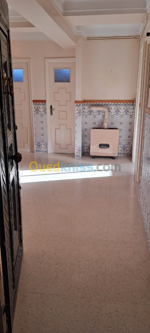 Location Appartement F3 Alger Saoula