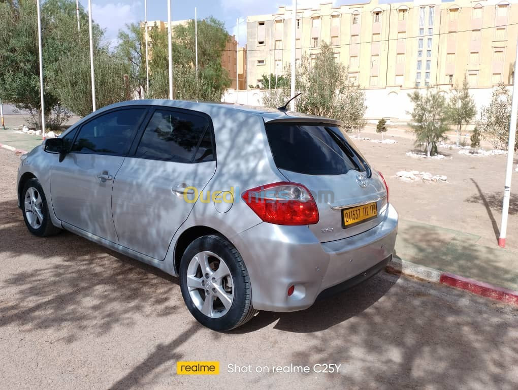 Toyota Auris 2012 Dynamique +