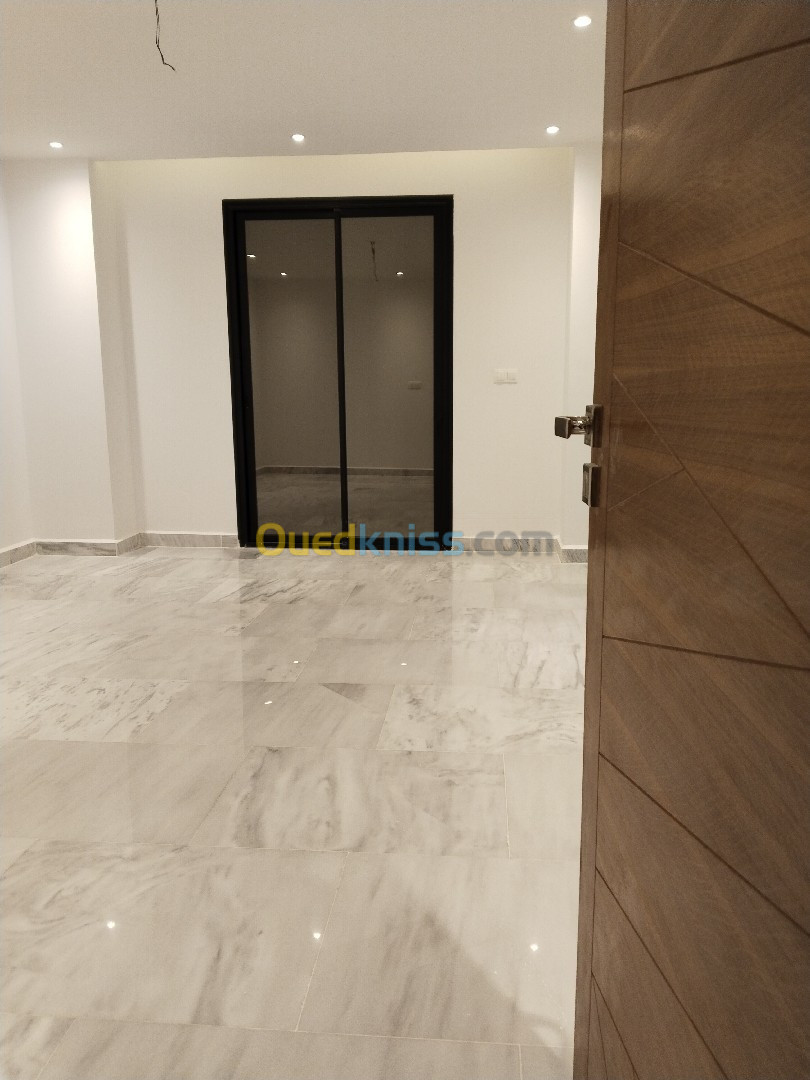 Vente Appartement F5 Alger Bordj el kiffan