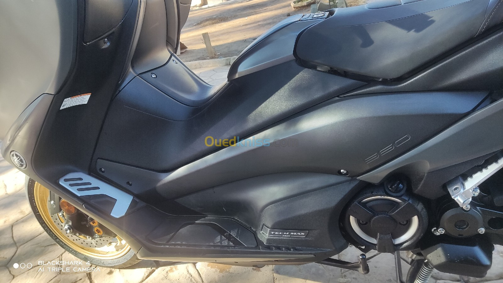 00 Yamaha t max 560 2022