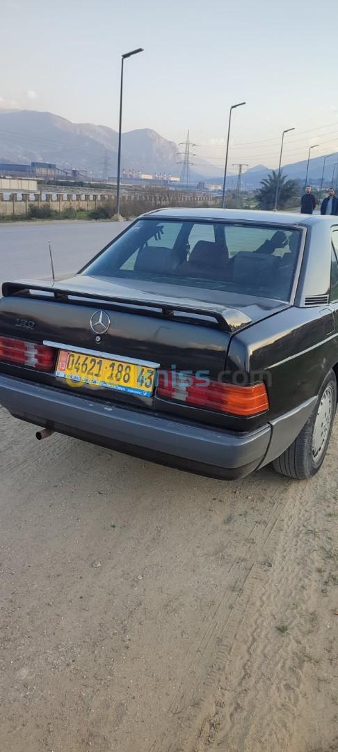 Mercedes Classe E 1988 Classe E