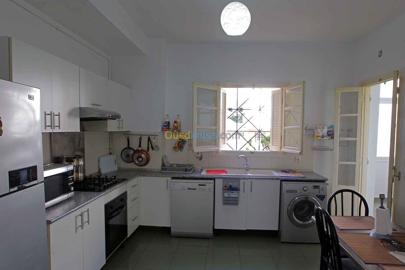 Location Appartement F3 Alger Staoueli