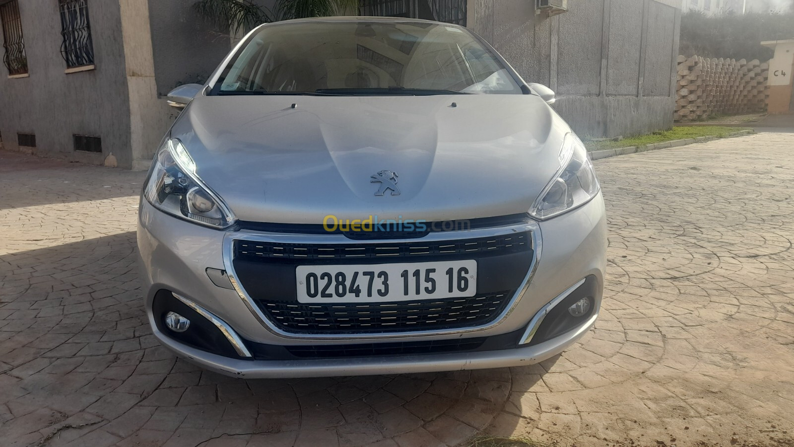 Peugeot 208 2015 Allure Facelift