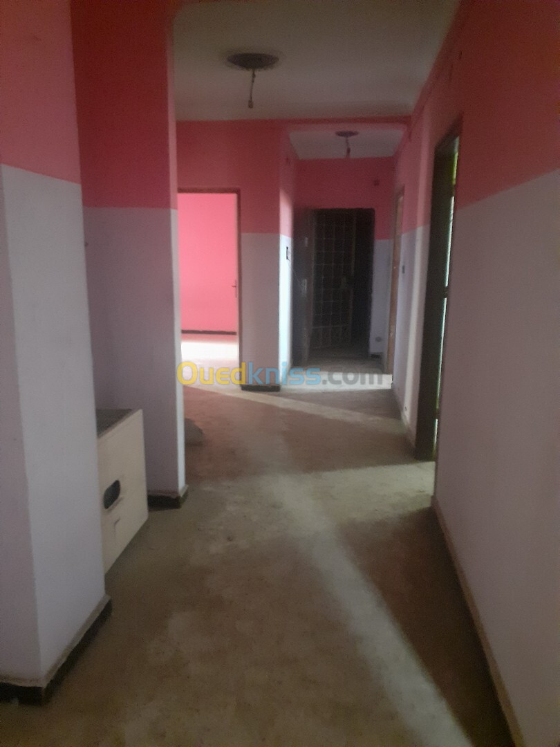 Vente Appartement F4 Alger Bordj el bahri