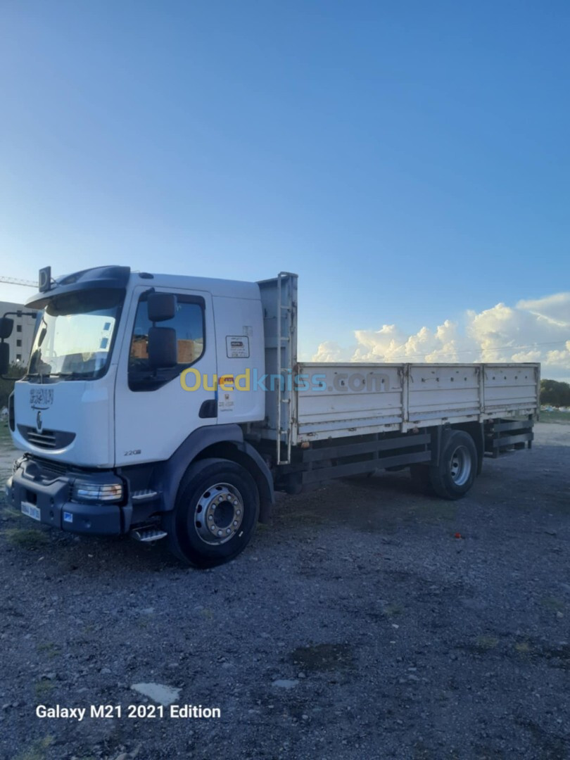 Renault midlum 220 dxi 2011