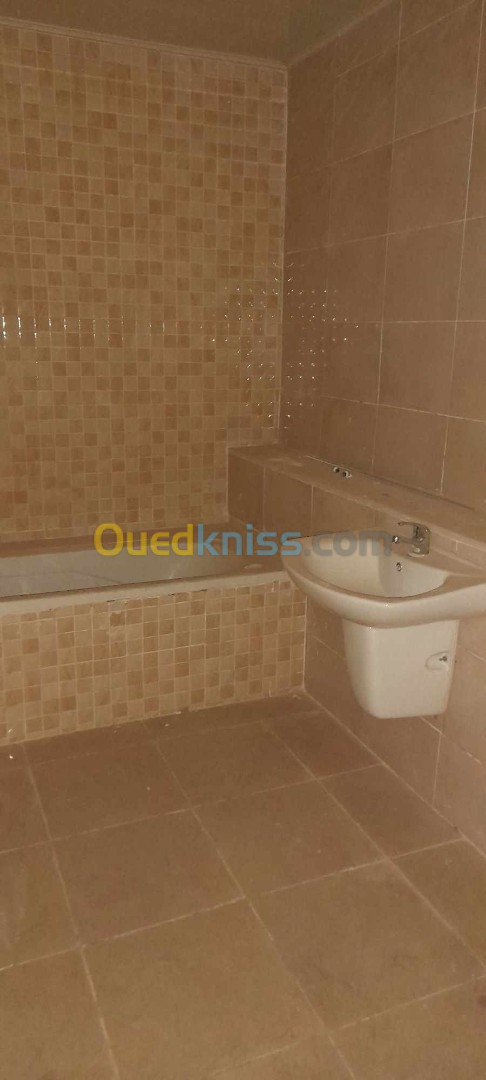 Vente Appartement F3 Tipaza Kolea