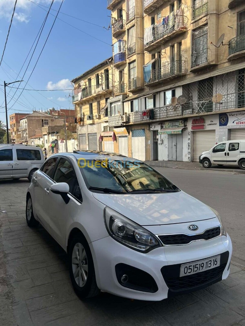 Kia Rio 5 portes 2013 Funny