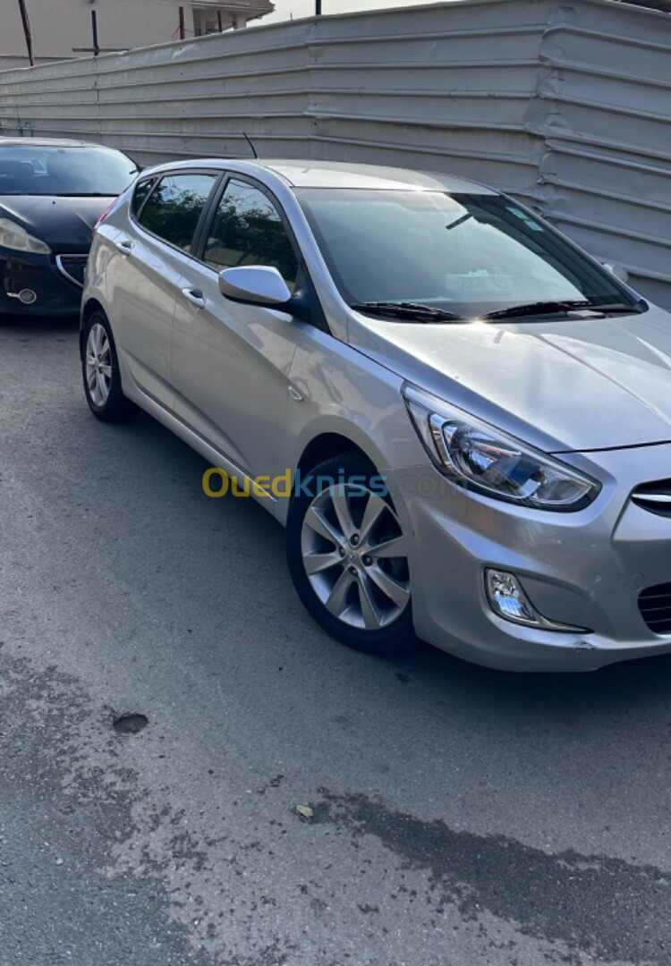 Hyundai Accent RB  5 portes 2017 Préstige