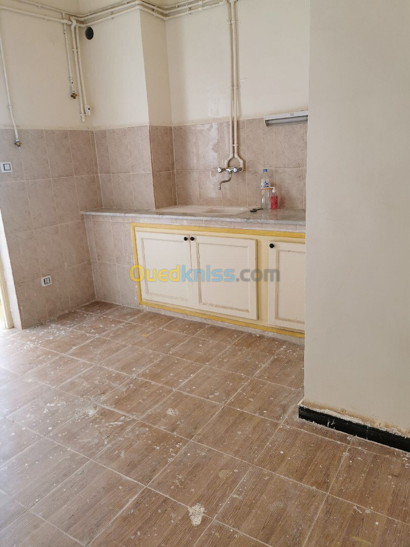 Location Appartement F3 Alger Dar el beida