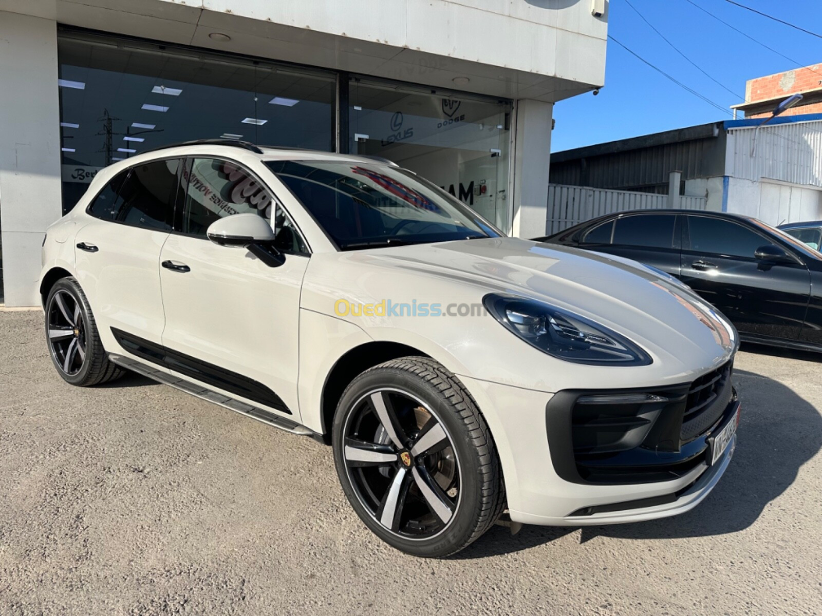 Porsche MACAN 2023 Cart gris safi