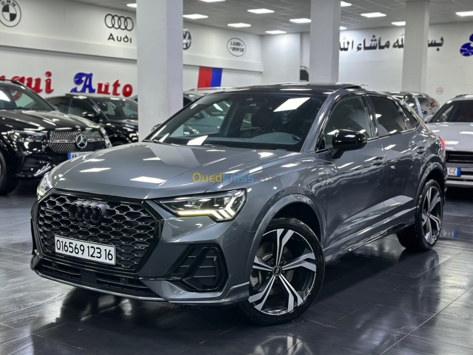 Audi Q3 2023 S-line