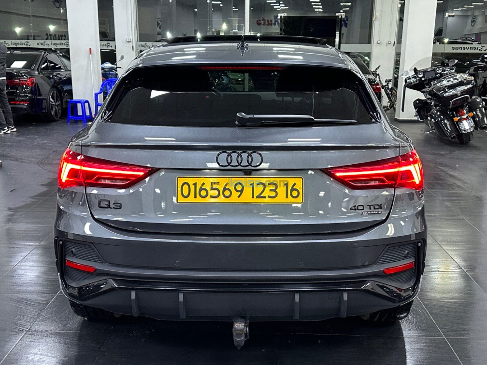 Audi Q3 2023 S-line