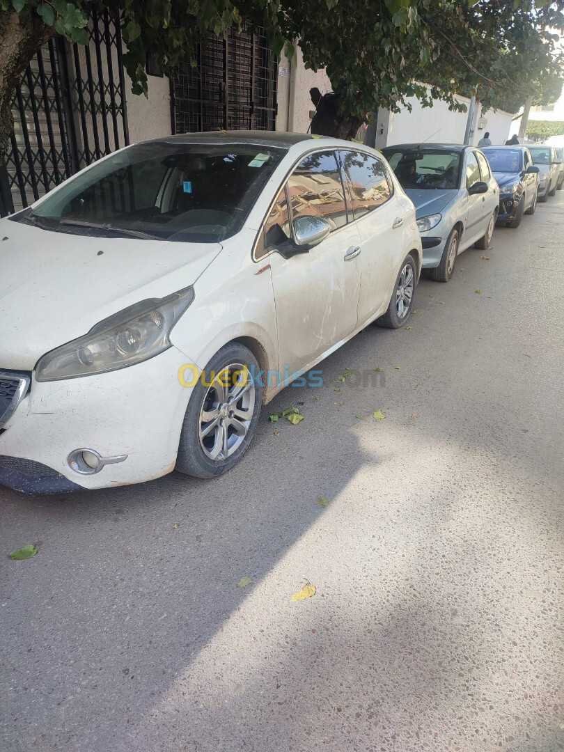 Peugeot 208 2013 Allure